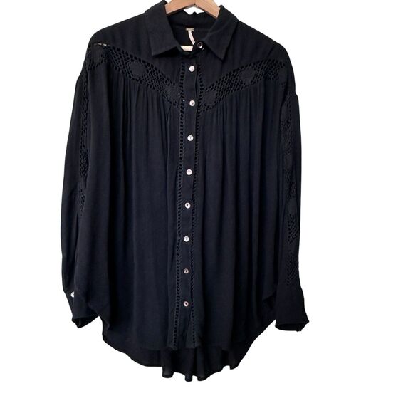 FREE PEOPLE Katie Bird Small Boho Crochet Inset Black Flowy Shirt - Picture 1 of 7